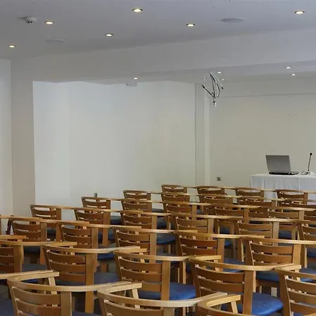 Olympic Palladium 3* העיירה רתימנו